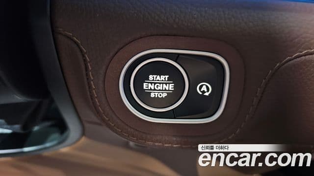 Mercedes-Benz GLE-Class 2024 — Photo 8/38