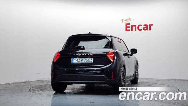 Mini Cooper S 2025 — ფოტო 4/20