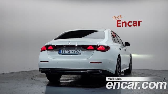 Mercedes-Benz E-Class 2024 — Şəkil 4/20