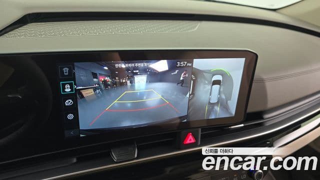 Kia Carnival 2024 — фото 14 из 20