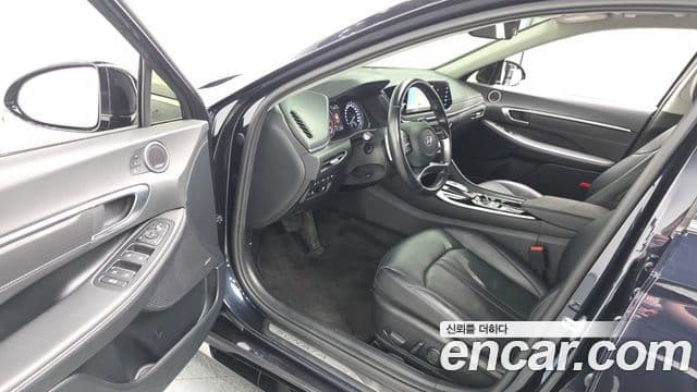 Hyundai Sonata 2021 — фото 10 из 20