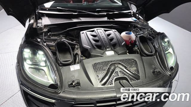 Porsche Macan 2018 — фото 6 из 20