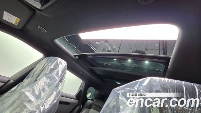 Land Rover Range Rover Evoque 2026 — фото 18 из 20