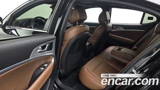 Genesis G70 2018 — фото 11 из 20