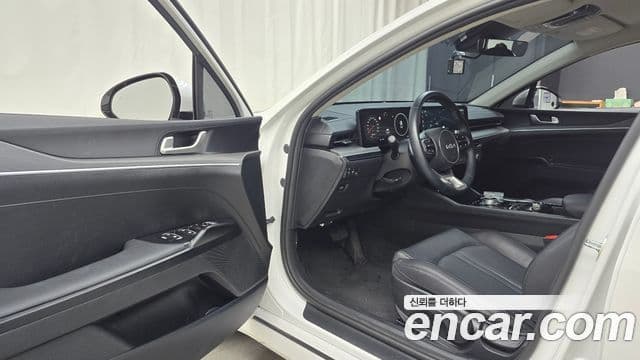 Kia K5 2025 — Şəkil 10/20