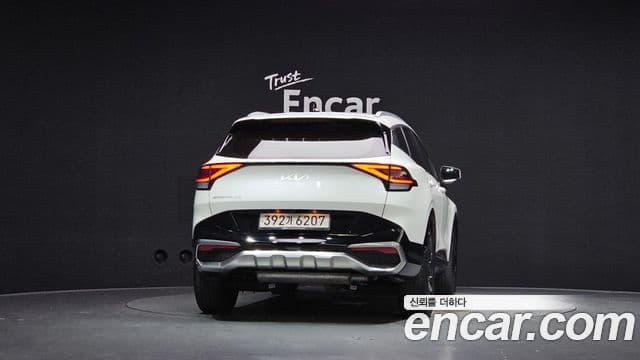 Kia Sportage 2023 — ფოტო 4/20
