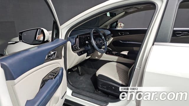 Kia Sportage 2023 — ფოტო 10/20