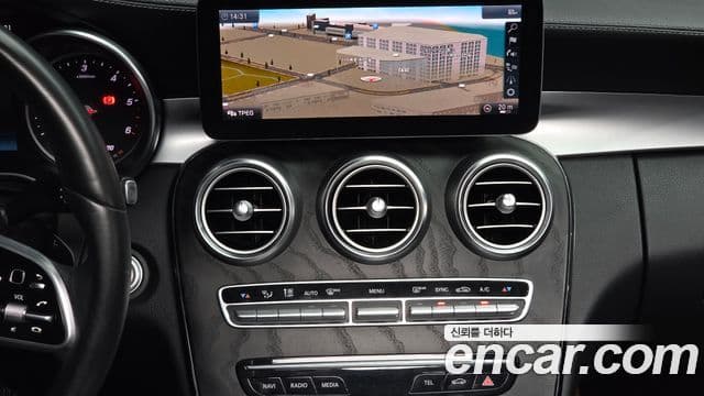 Mercedes-Benz C-Class 2019 — Şəkil 14/20