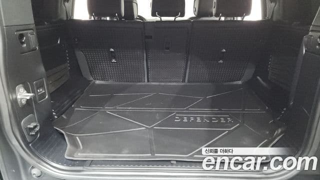 Land Rover Defender 2022 — ფოტო 18/20