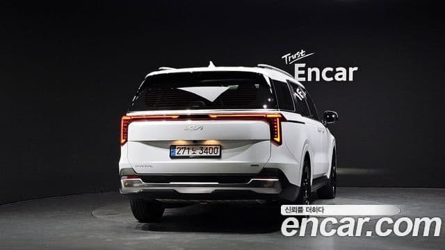 Kia Carnival 2024 — Şəkil 4/20