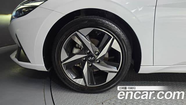 Hyundai Avante 2021 — ფოტო 5/20