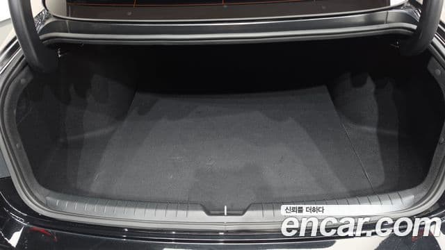 Hyundai Sonata 2022 — ფოტო 17/20