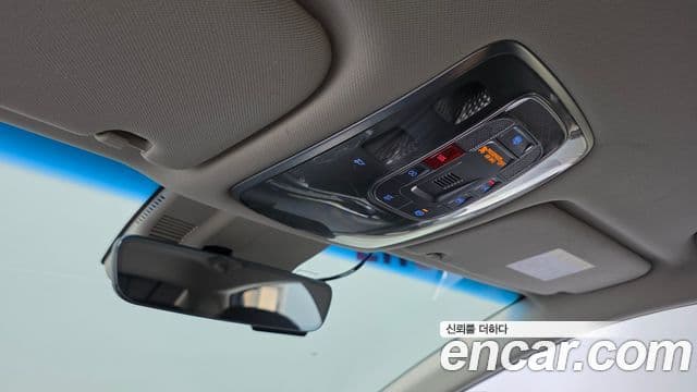 Genesis Electrified G80 2022 — фото 18 из 20