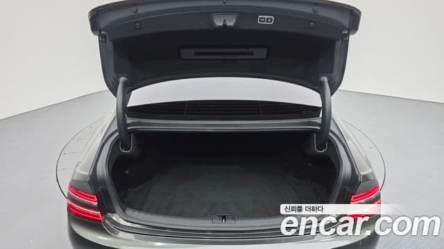 Genesis Electrified G80 2022 — фото 20 из 20