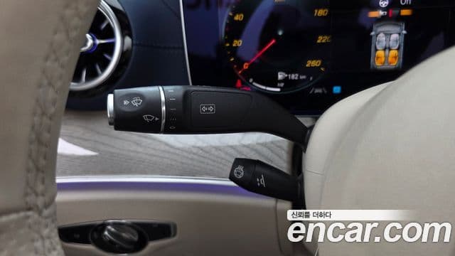 Mercedes-Benz E-Class 2023 — Şəkil 20/20