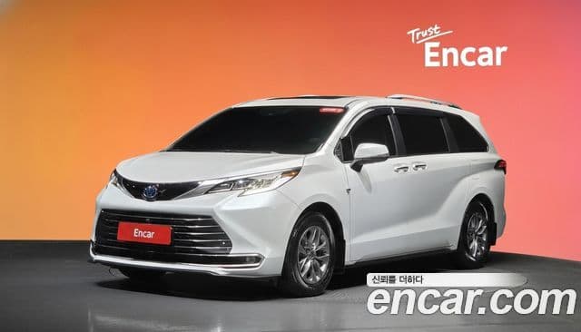 Toyota Sienna 2023 — Şəkil 1/20