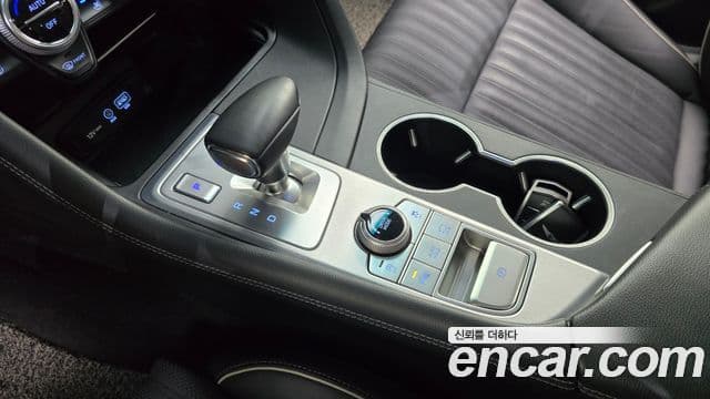 Genesis G70 2018 — ფოტო 9/20