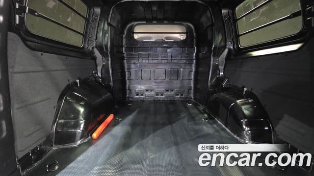 Hyundai Staria 2021 — фото 20 из 20