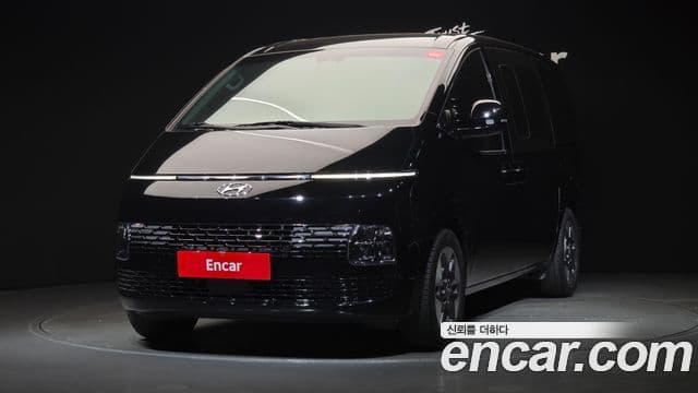 Hyundai Staria, 2023