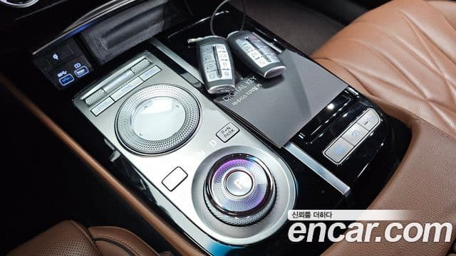 Genesis Electrified G80 2022 — фото 9 из 20