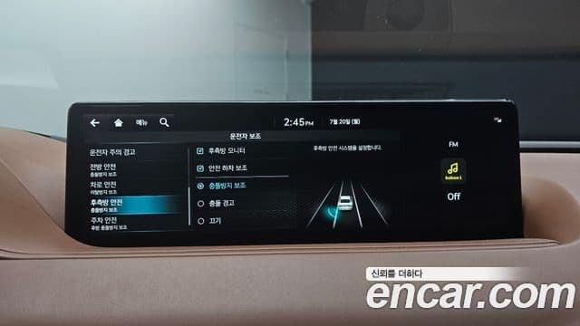 Genesis Electrified G80 2022 — фото 16 из 20