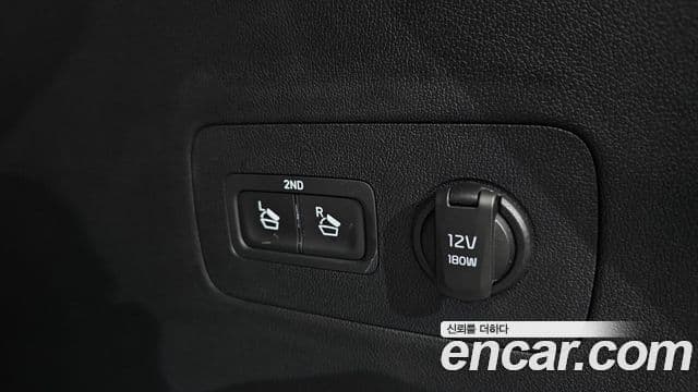 Kia Sorento 2023 — Photo 40/41