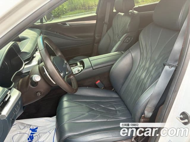 Genesis Electrified G80 2021 — фото 8 из 19
