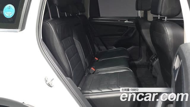 Volkswagen Tiguan 2021 — фото 12 из 20