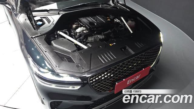 Genesis GV70 2021 — ფოტო 6/20