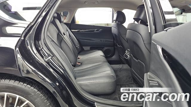 Genesis Electrified G80 2021 — фото 12 из 20
