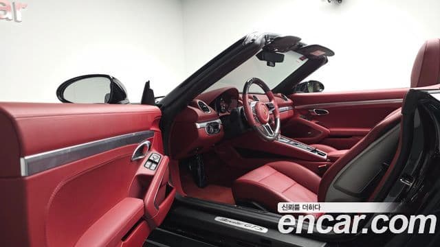 Porsche 718 Boxster 2024 — Photo 18/34