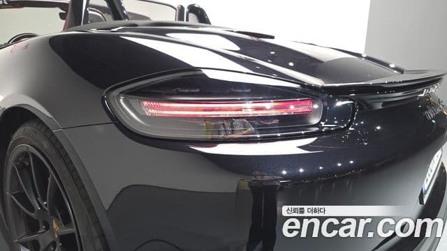 Porsche 718 Boxster 2024 — Photo 24/34