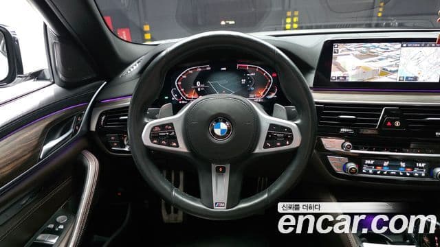 BMW 5 Series 2020 — Şəkil 13/20
