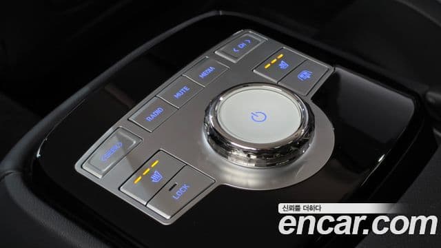 Genesis Electrified G80 2023 — фото 17 из 20
