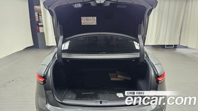 Toyota Crown Crossover 2024 — фото 20 из 20