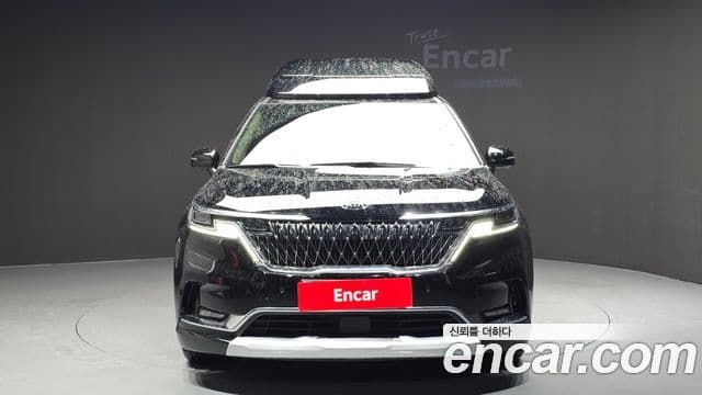 Kia Carnival 2021 — фото 3 из 20