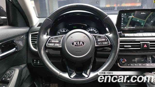 Kia Seltos 2021 — фото 13 из 20