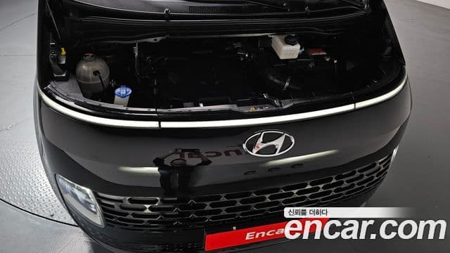 Hyundai Staria 2022 — ფოტო 6/20