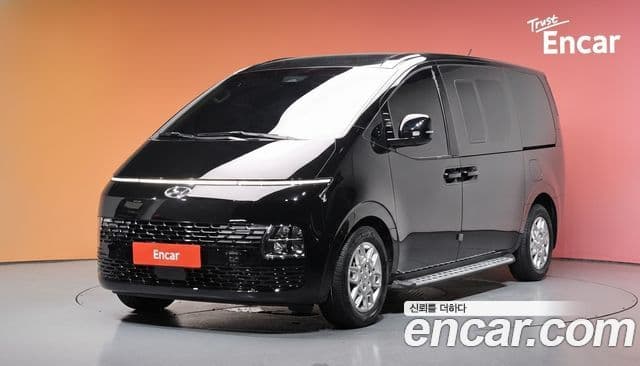 Hyundai Staria 2022 — ფოტო 1/20