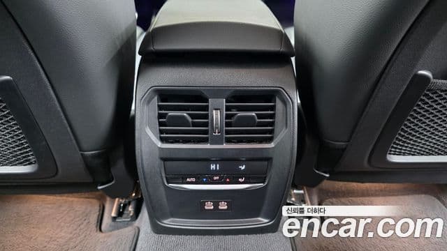 BMW 3 Series 2021 — фото 18 из 20