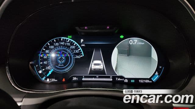 Genesis GV70 2021 — ფოტო 8/20
