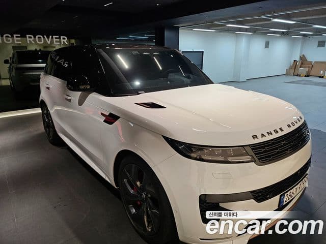 Land Rover Range Rover Sport 2023 — фото 6 из 14
