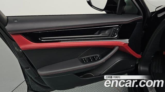 Porsche Panamera 2025 — Photo 24/30