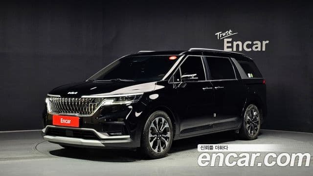 Kia Carnival 2022 — фото 1 из 20