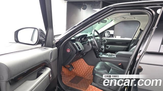 Land Rover Discovery 5 2019 — Şəkil 10/20