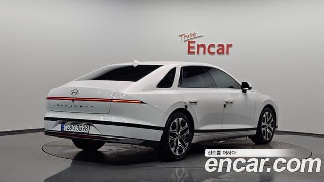 Hyundai Grandeur 2022 — Şəkil 2/20