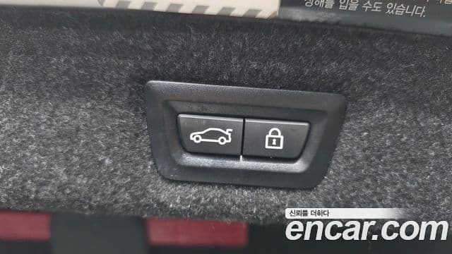 BMW 5 Series 2019 — фото 20 из 20
