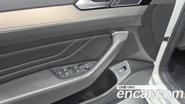 Volkswagen Passat GT 2021 — фото 13 из 20