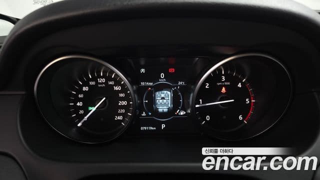 Land Rover Discovery Sport 2018 — фото 8 из 20