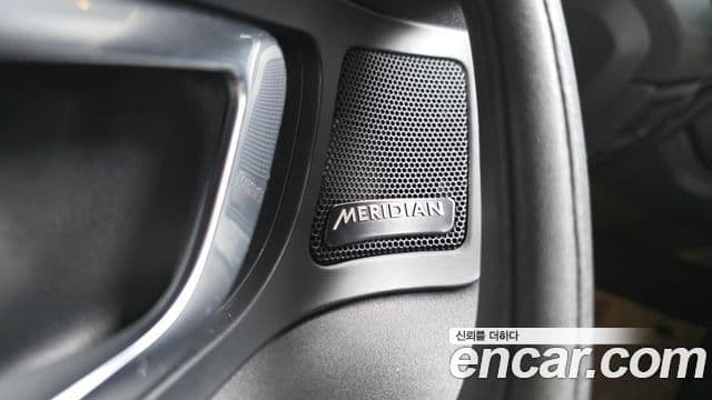 Land Rover Discovery Sport 2018 — фото 17 из 20